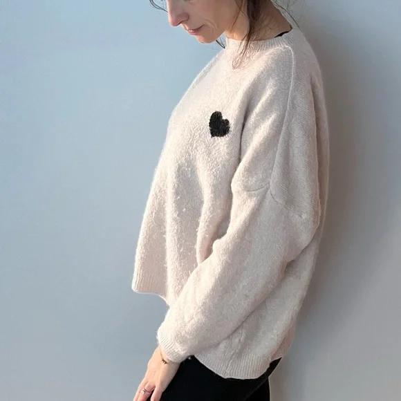 Sweater - Picture 1 of 5